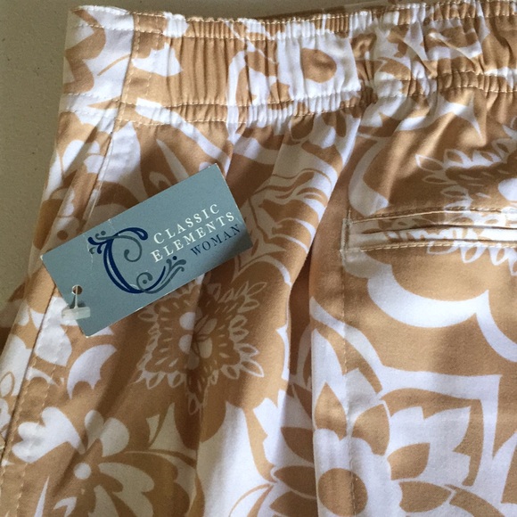 NWT Classic Elements Woman Crop/Capris 20W - Picture 5 of 7